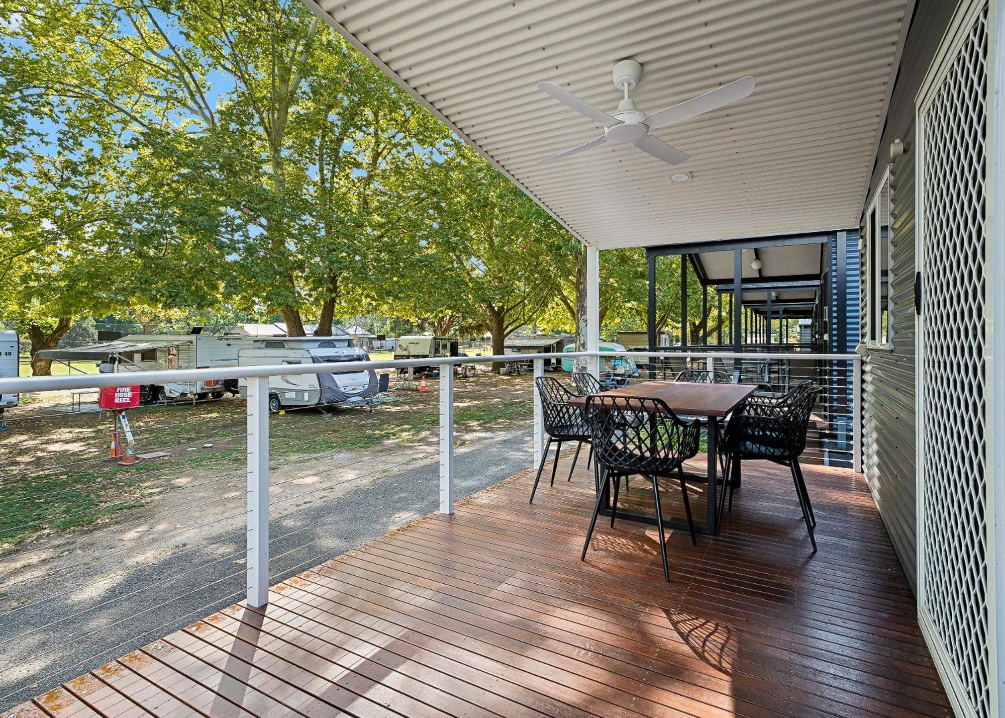 Myrtleford Holiday Park Exterior photo