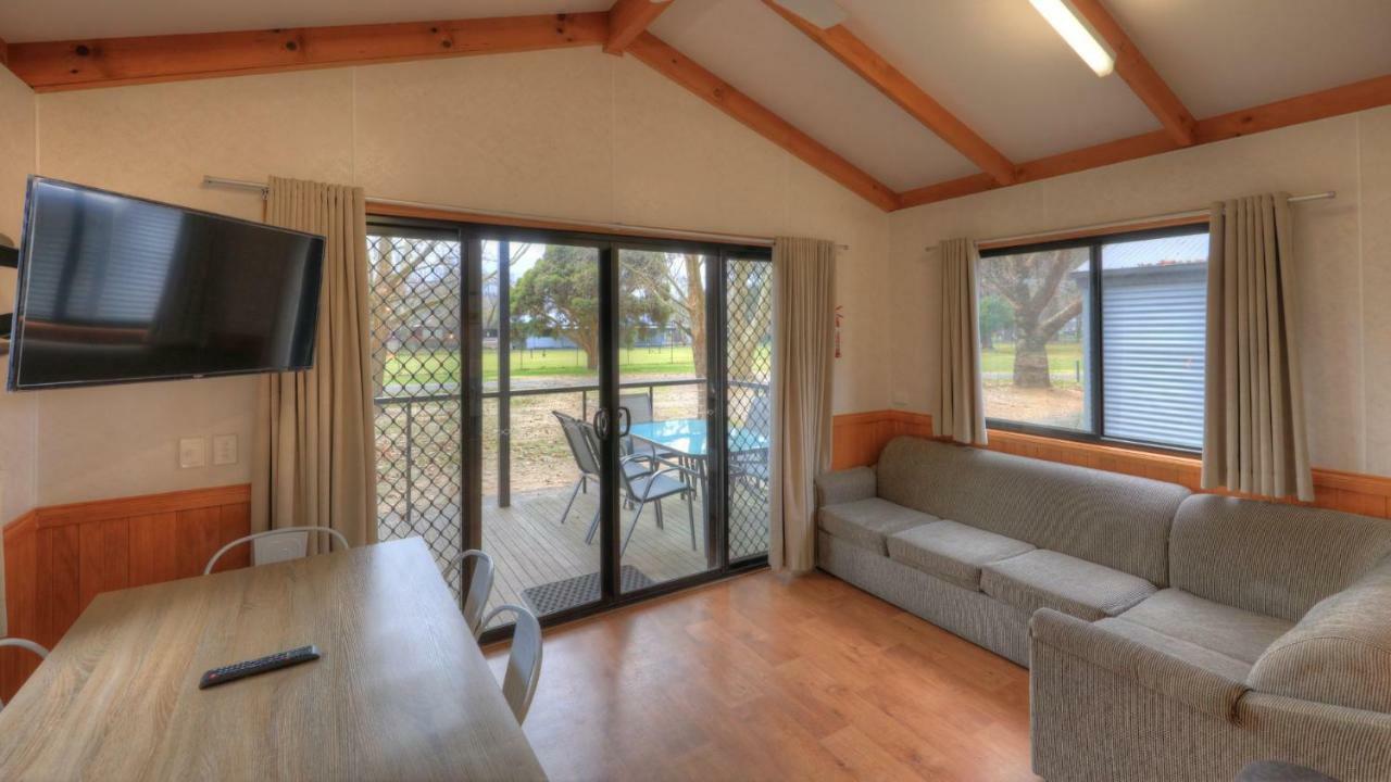 Myrtleford Holiday Park Exterior photo